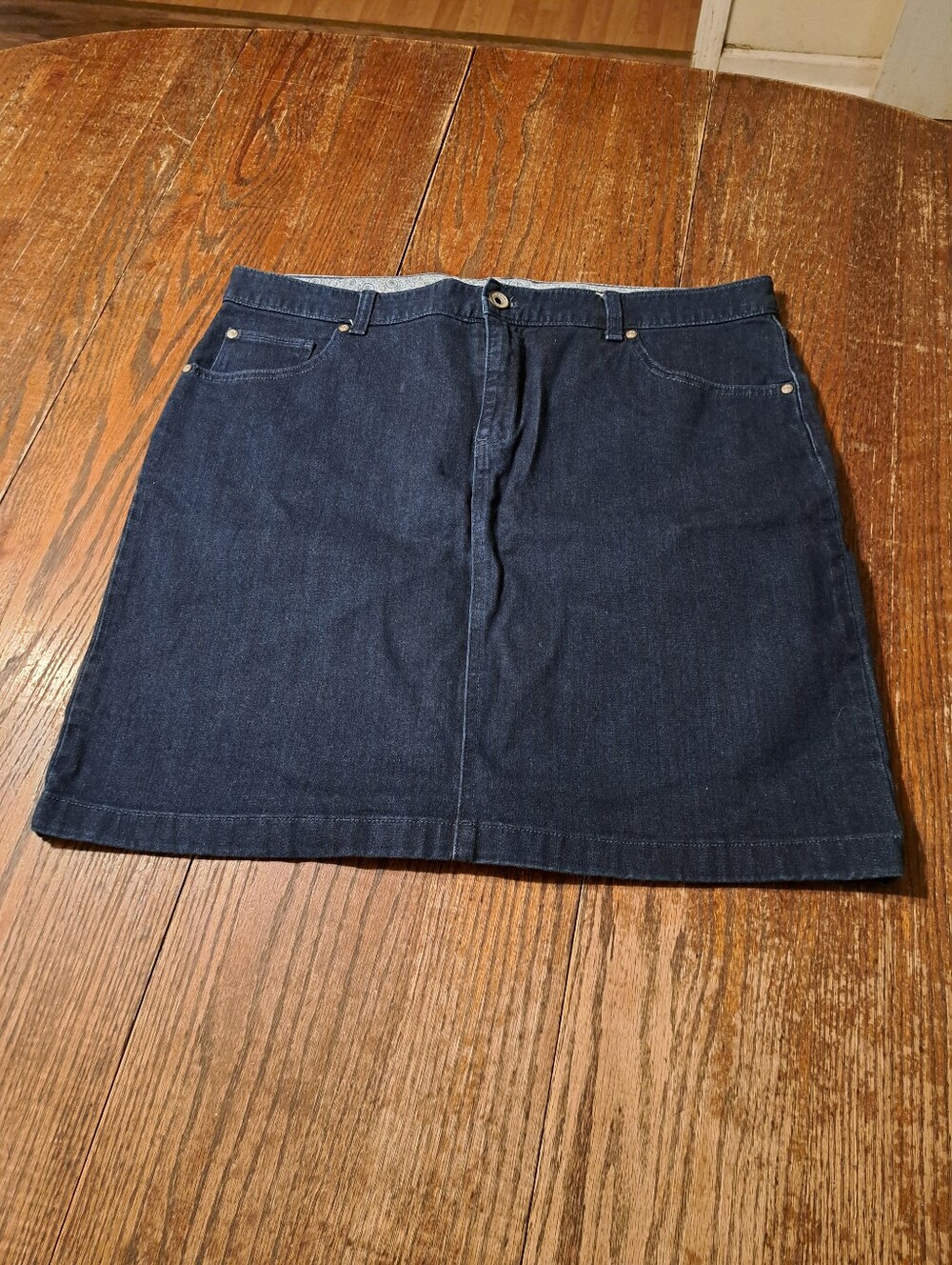 Size 16 Izod Casual Denim Blue Jean Skirt With Pockets And Belt Loops